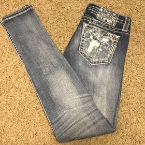 Buckle Jeans